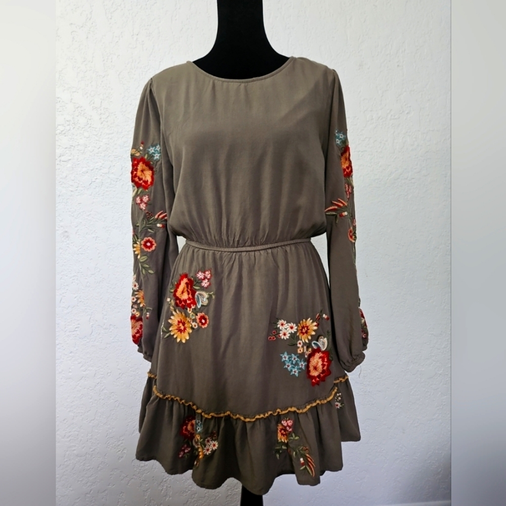 womens savannah jane olive green embroidered short dress long sleeve size medium